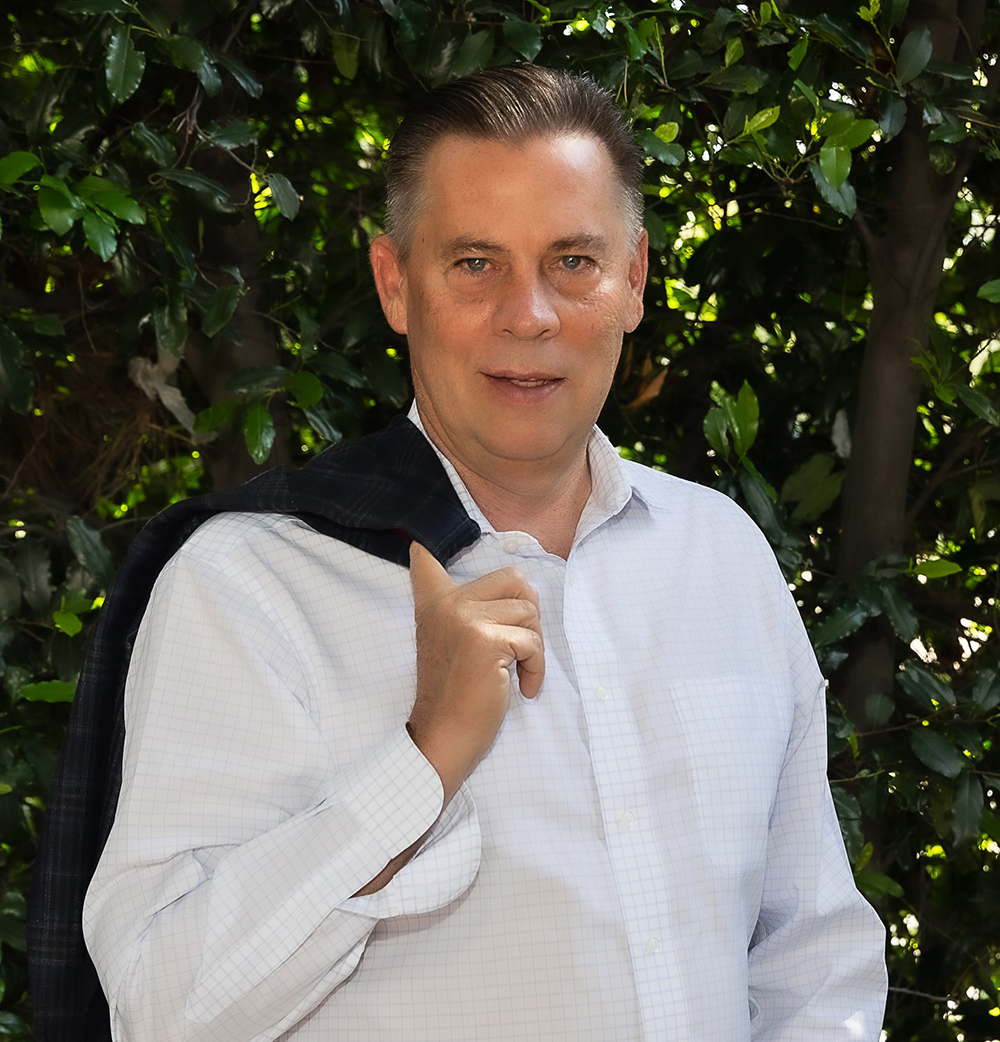 Jeff Burum headshot